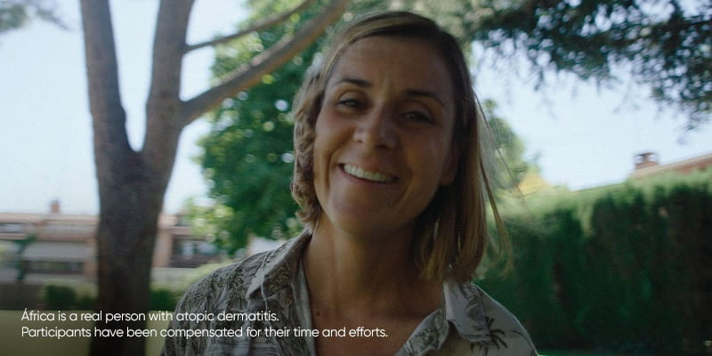 África sorridente in un parco