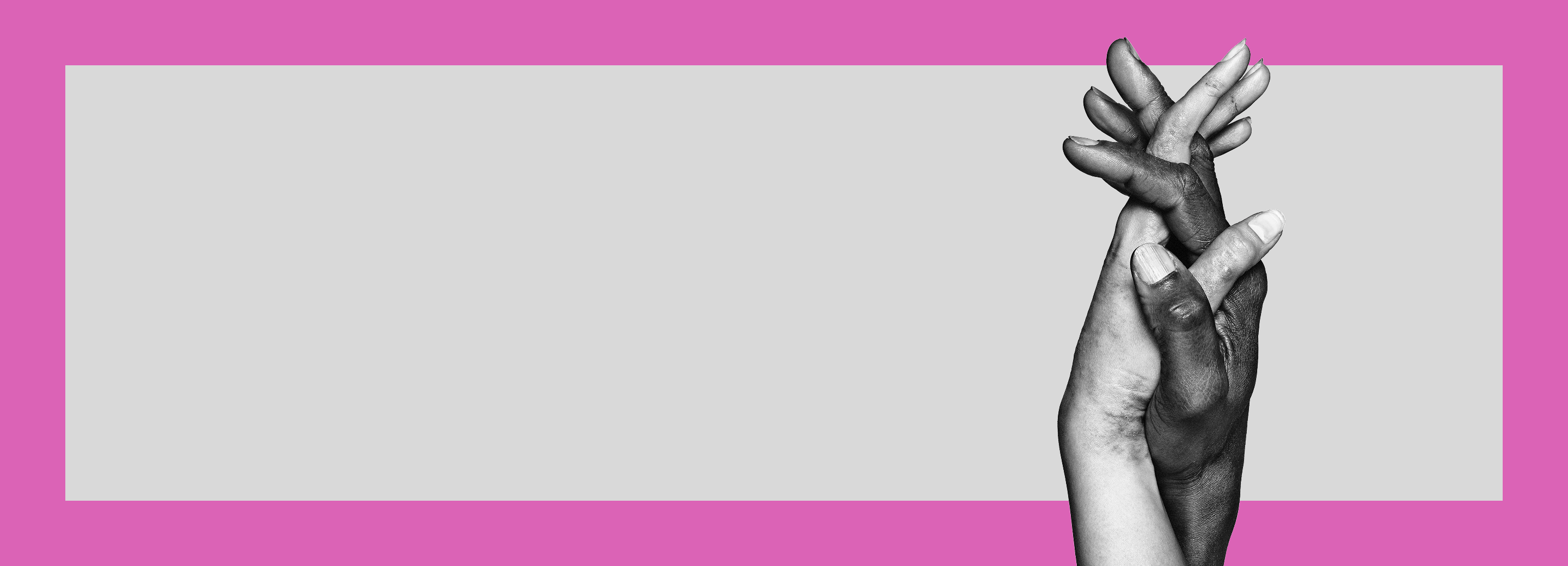 Zwart-witfoto van een hand met matig tot ernstig handeczeem die de hand van een ander persoon vastheeft die geen Chronisch Hand Eczeem heeft.