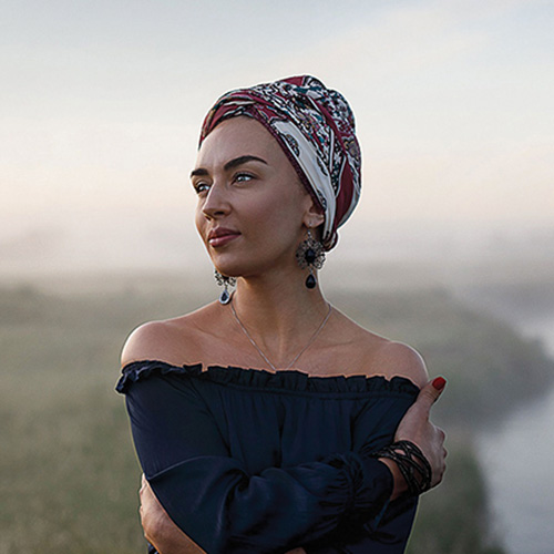 Woman coping with seborrheic dermatitis