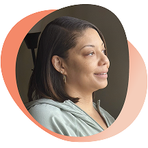 Toshia, a woman living with GPP, smiling and sharing her story about support